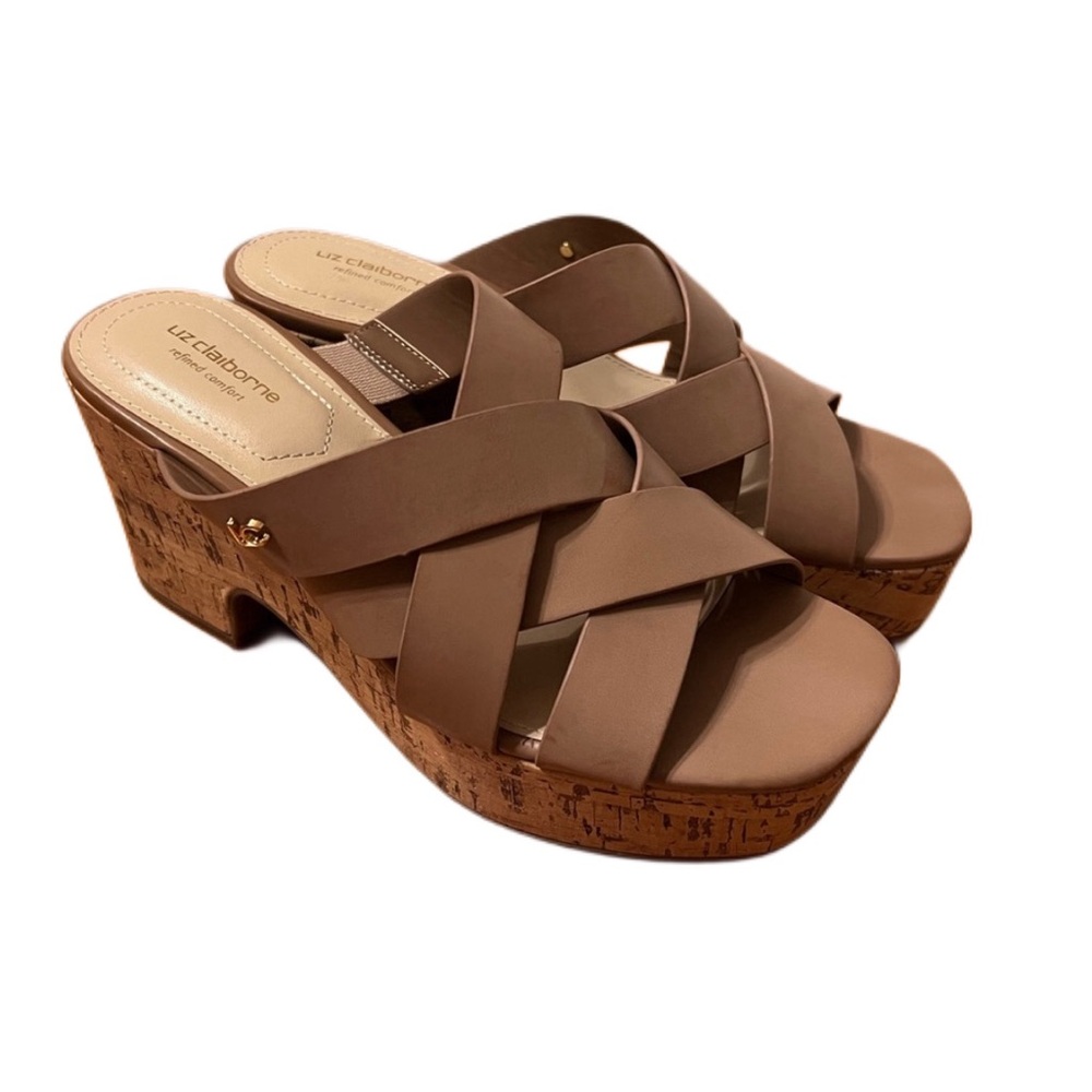 Liz Claiborne Tan Wedge Crisscross Weaved Cork Sandal Size 7